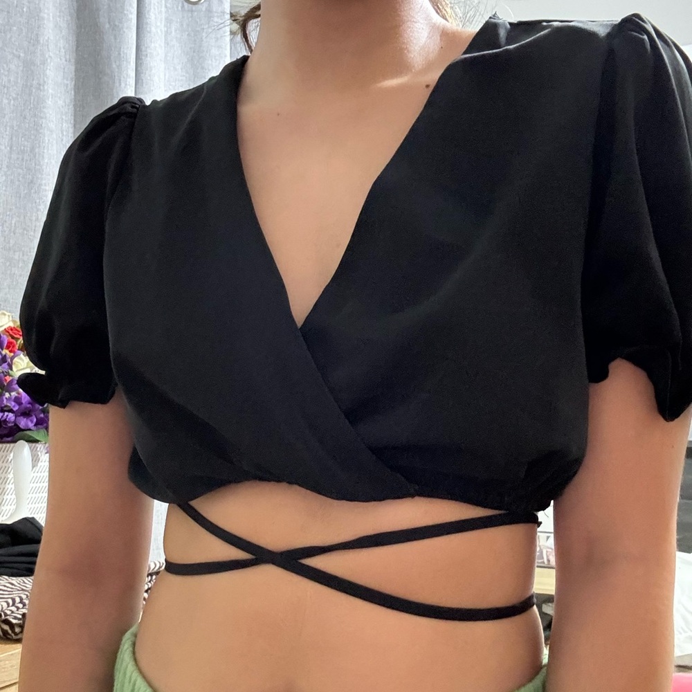 Garage wrap around crop top